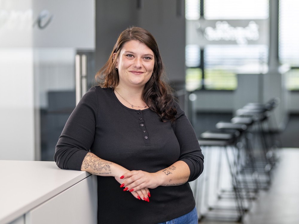 Laura Weber Sales Support rz media
